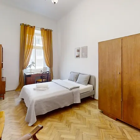 Vintage Tenement House Warschau