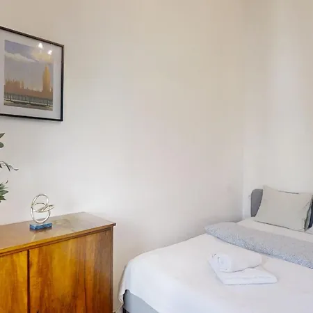 Apartment Vintage Tenement House Warschau