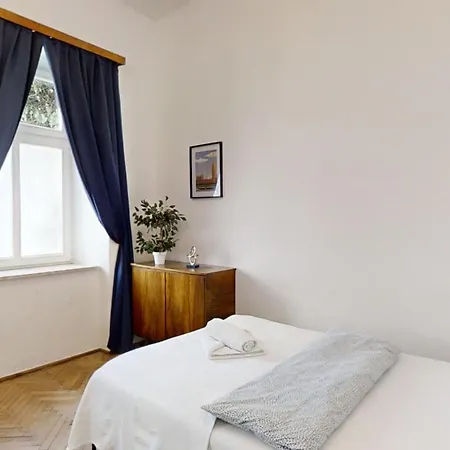 Apartment Vintage Tenement House Warsaw